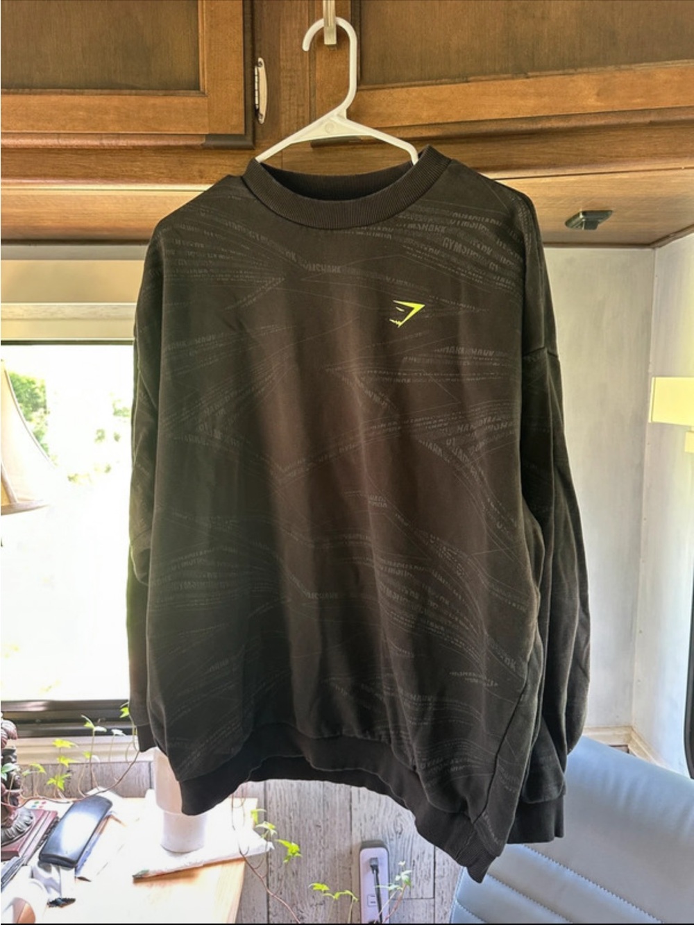 Gymshark - Black Crewneck oversized sweatshirt  - Neon Accent size small